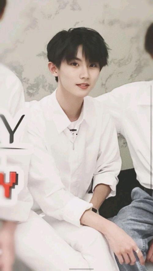 娱乐吃瓜君严浩翔贺峻霖